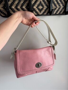 Coach Vintage Y2K Hamptons Turnlock Flap Bag - Crossbody/Shoulder - Pink/White